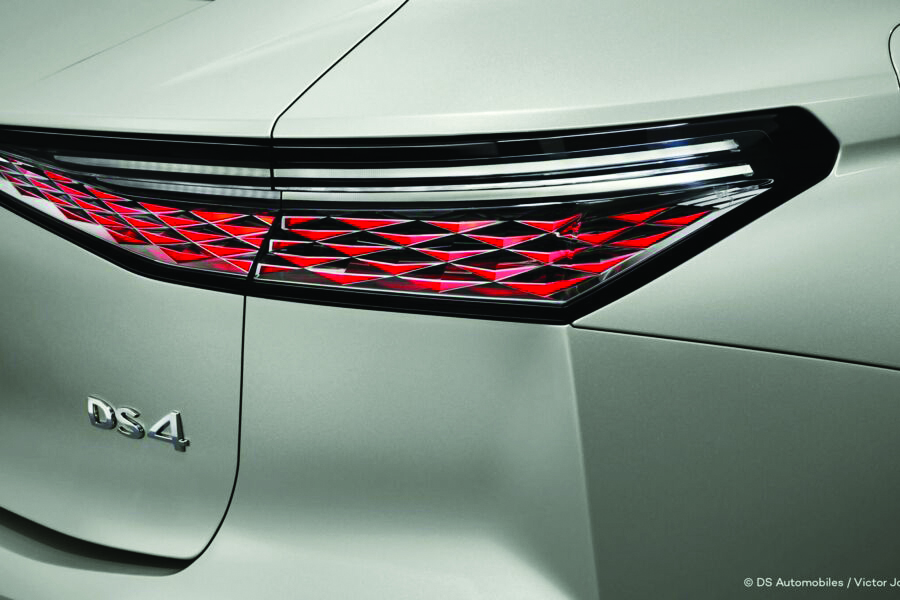 Röhm, Marelli give shape to taillights for French luxury car Plastics